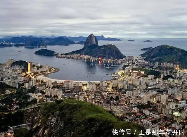 去巴西旅游的时候,如果有人叫你这样做,记得不要拒绝哦!