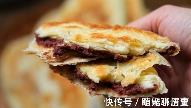 平底锅也能做的红豆馅酥饼，猪油黄油都不用，香甜美味酥掉一地渣