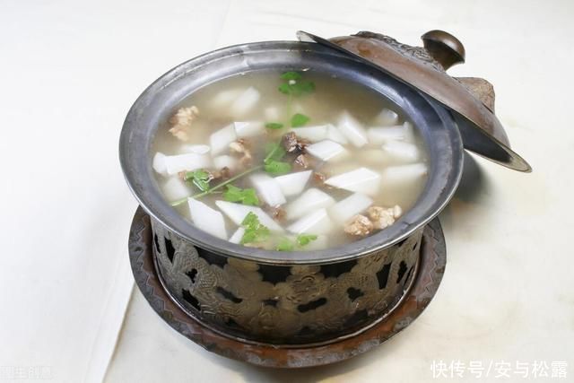 清汤白萝卜炖羊肉，口感鲜香一点不膻，提高免疫力，家常菜也是汤