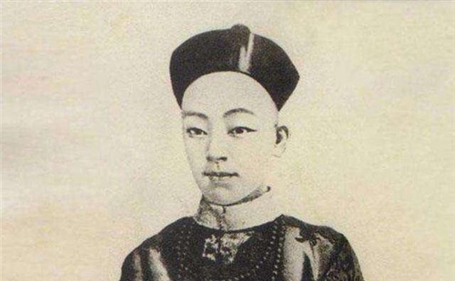 紫禁城|溥仪晚年游故宫,偶遇一老头后面色大变,老头笑道放心,不杀你