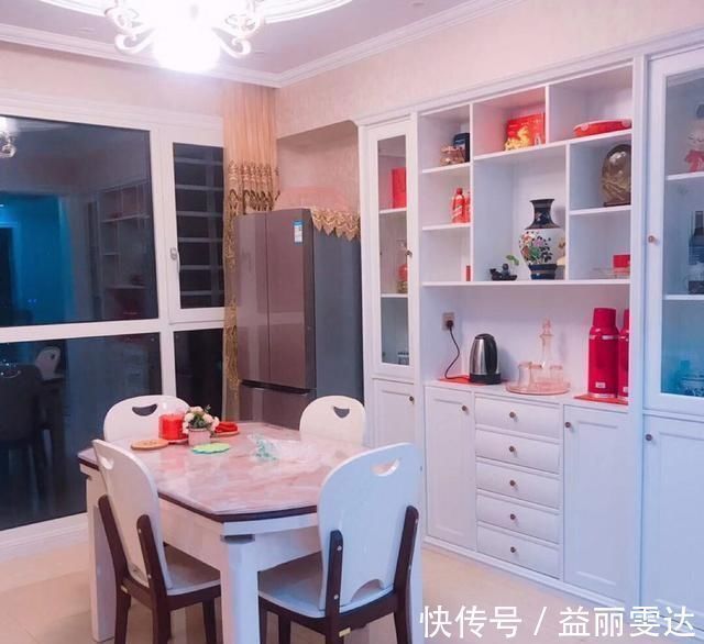 打扫|她家入住两年的房子,装修不豪华,每天都要收拾干净,羡慕极了