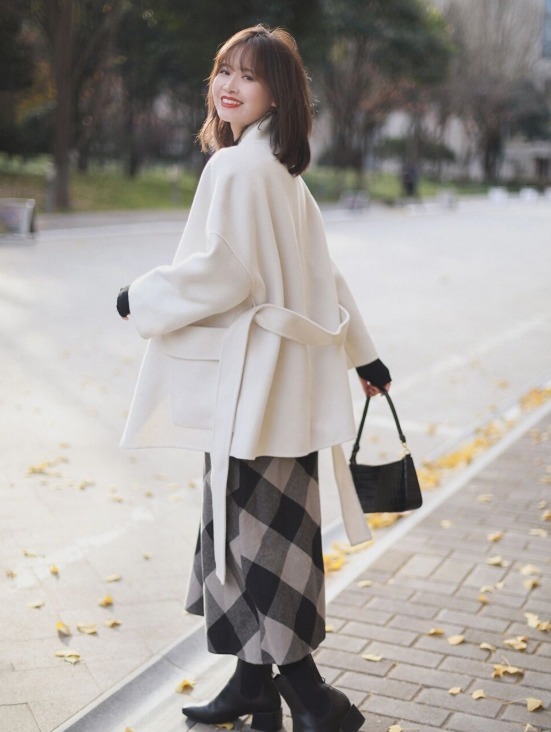 博主|冬天不穿“格纹裙”就out了!看潮人这样搭,回头率超高