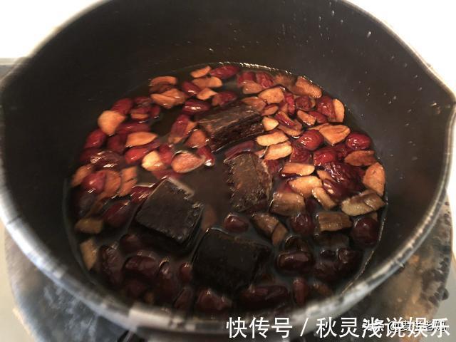 红枣|红枣蛋糕不用买，自己做枣香浓郁，细腻松软一点不干，吃了还想吃