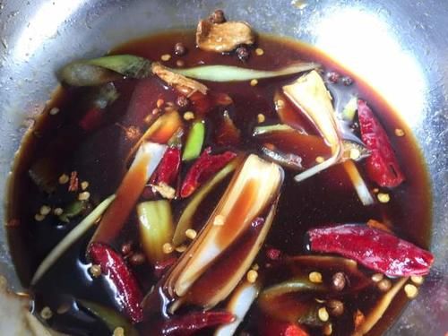  营养美味的红烧带鱼，是孩子的最爱，汤汁鲜美与米饭是好“搭档”