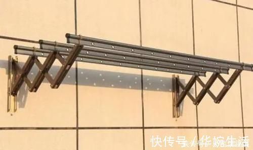 传统|越来越多人不装传统晾衣杆了，现在流行用它替代，省钱还好用