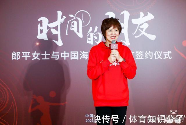 张常宁|朱婷彻底遭到弃用!从女排队长到无球可打,她的伤是个谜
