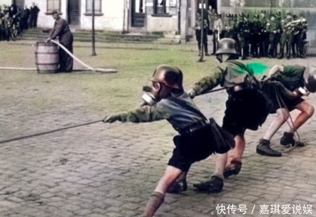 老照片|上色老照片:第三帝国时期狂热的希特勒青年团,时刻准备加入战争