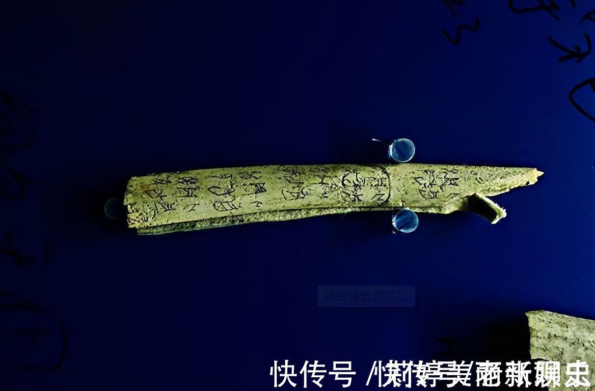 甲骨文#商朝崇拜占卜祭祀,与夏周文化大不相同,商人为何如此独特?