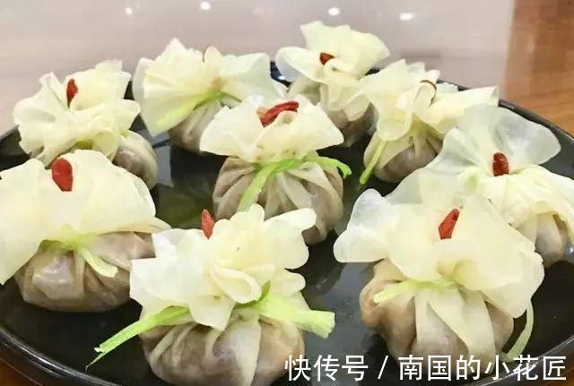饺子|饺子皮不要只会包饺子了，教你创意美食，好看也好吃