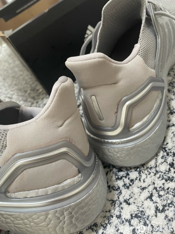 大王|银脚大王 多多买的阿迪达斯 ULTRABOOST20 fy3449