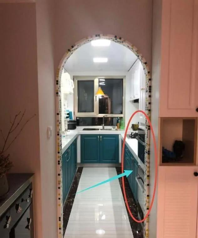 红砖|住了两年才发现橱柜这样装有多好,结实又美观,邻居看了都羡慕