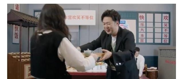 張雨綺|丁程鑫拜師何炅被拒，追到社交平臺自稱徒兒，被網友嘲想紅想瘋了