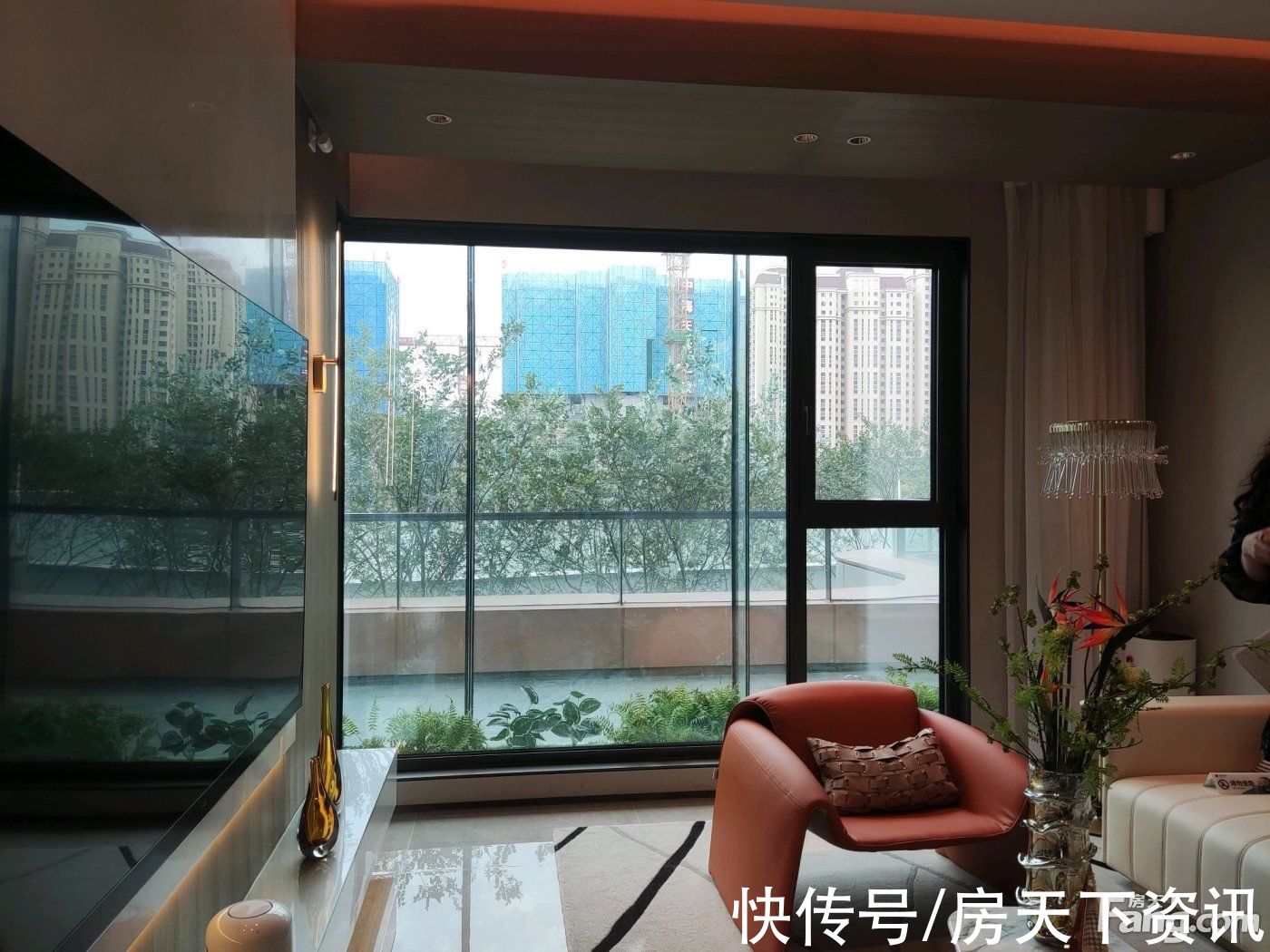 中海寰宇时代|从中海寰宇时代现场发来一条项目新消息，请查看