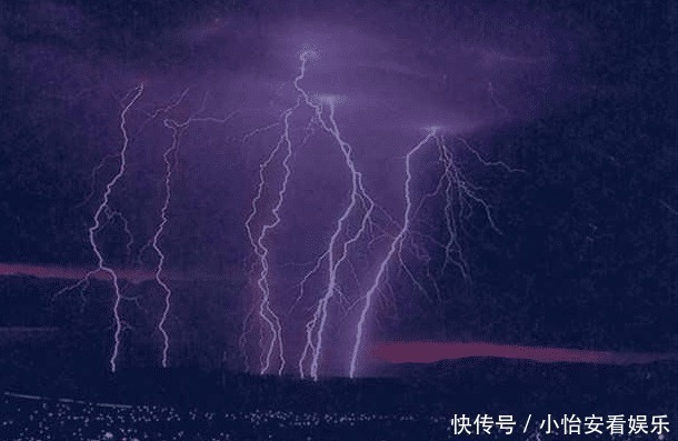 打雷天在屋内不能干什么 一定要注意这些不然会后悔!