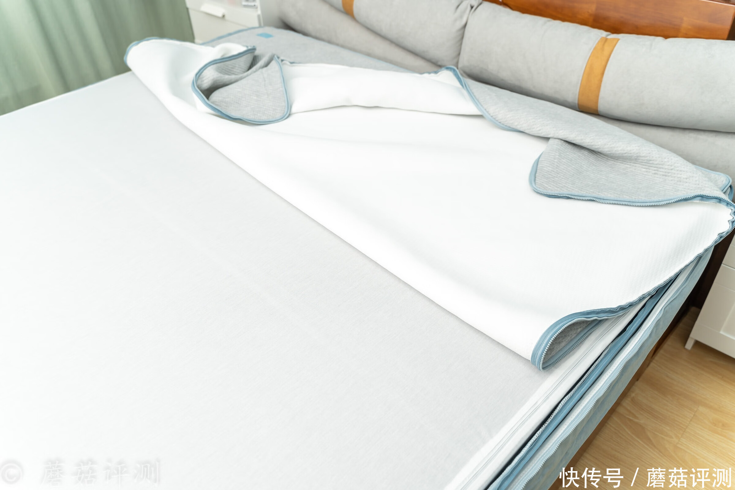 床垫|软硬兼具,好睡舒适、网易云舒零压感软硬两用弹簧床垫 体验评测