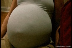 |搞笑GIF:铲屎的赶紧把我放了,否则我拆了你的后备箱