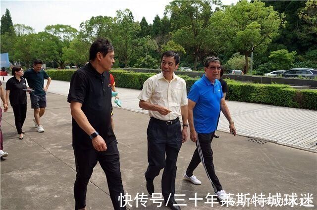 足协|李毅徐阳支招国足全遭嘲讽!范志毅被足协相中,保持沉默学聪明了