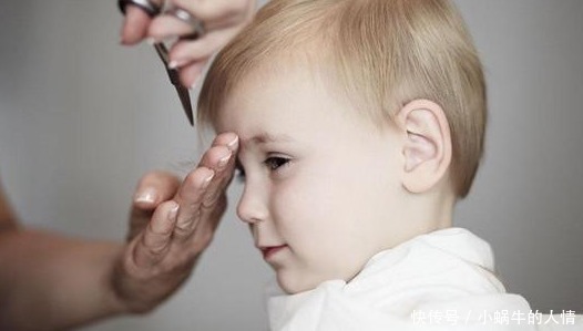 老年人|给孩子剃光满月头,到底是对还是错,儿科医生的一句话怒斥家长