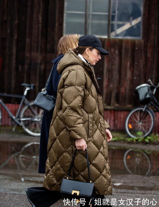 马甲 普通款式的棉服都扔了吧,格子棉服的时尚潮流来了,谁穿谁时尚!