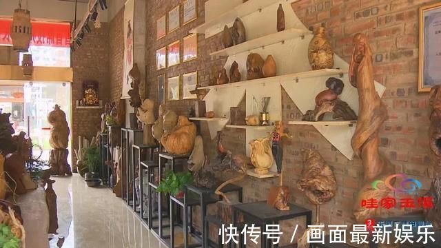 木雕@百名劳动者畅谈百年丨尹长保巧手雕出大千世界