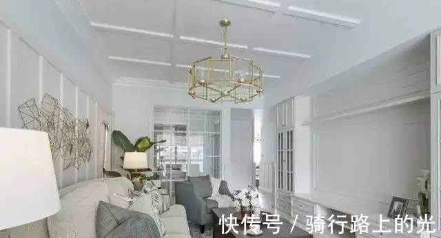 吊顶|装修如今不流行做吊顶了,天花板试着这样装饰,好看还便宜!