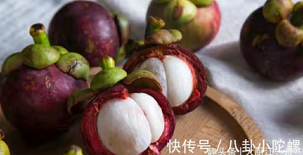 补水|三伏天,女人若不差钱,多吃这5种碱性水果,营养补水显年轻