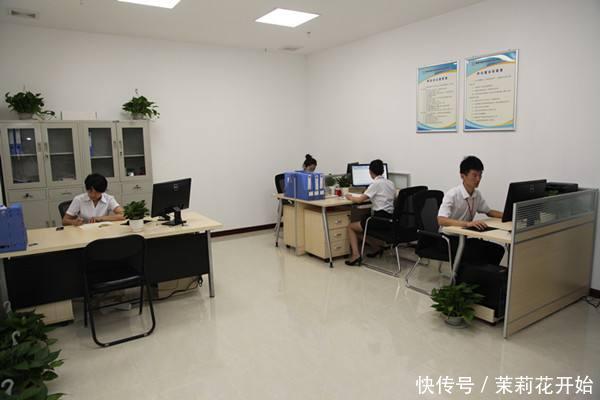 粪便|3种食物是便秘“祸根”,越吃肠道越拥堵,劝你少碰