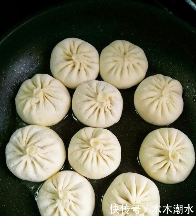 生煎|生煎师傅亲述皮薄底脆,鲜美多汁的生煎秘诀!
