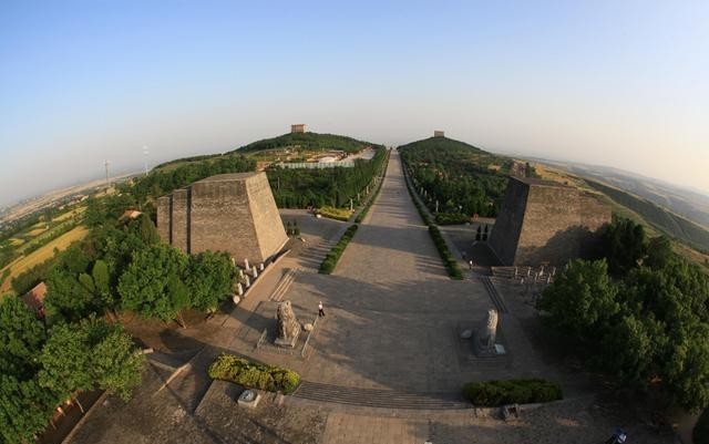 专家|乾陵地宫保存完整,为何61尊石像都没有脑袋?专家给出一种解释