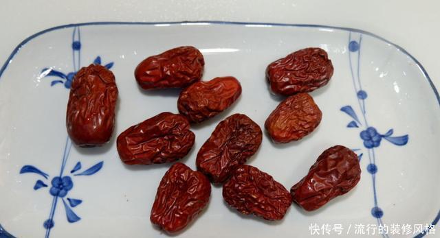 红枣|咳嗽痰多总不好?69岁老奶奶:这两种食材一起煮,止咳化痰润喉