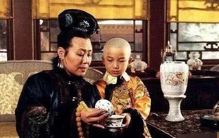 康熙|清顺治帝为什么要把皇位传于三子玄烨，而不是次子福全？知情人士给出答案