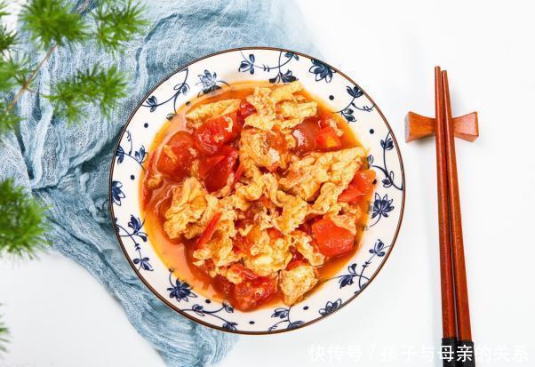 血脂|心血管主任:晚上是养血管的关键期,减少3种晚餐,血脂或许会降