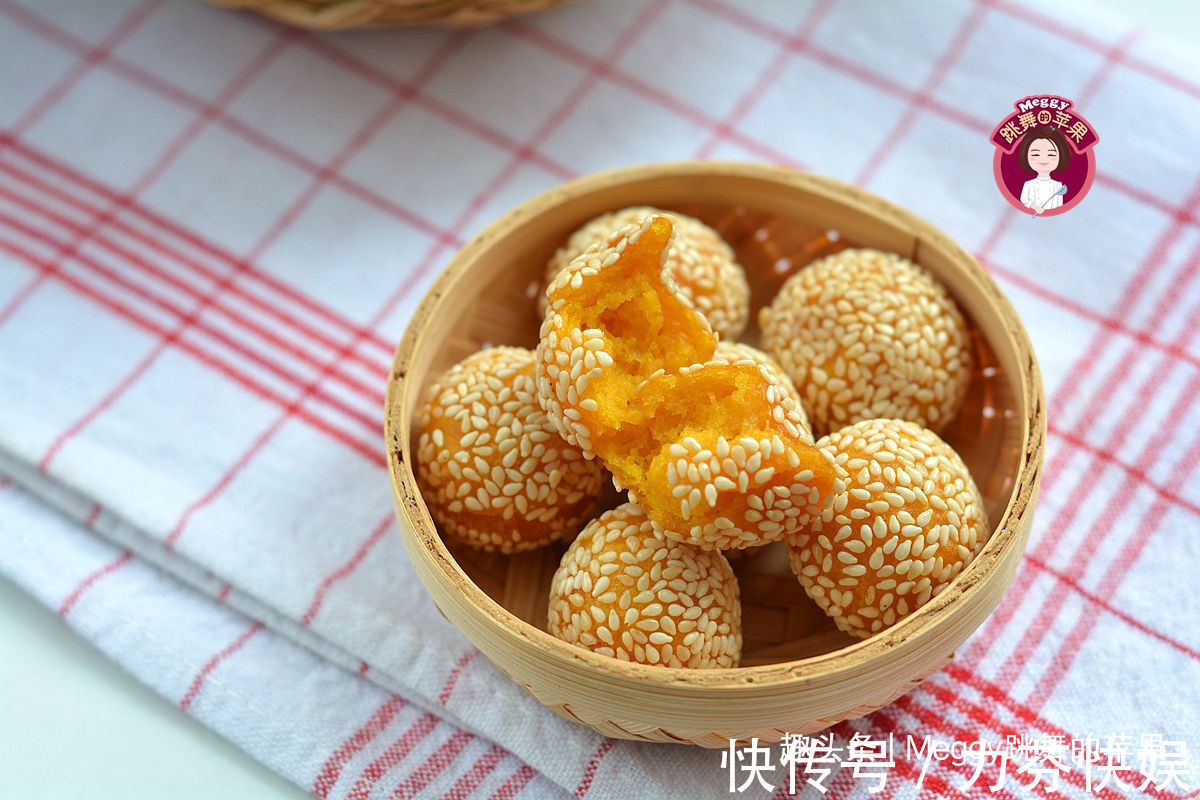 面团|用南瓜糯米做的3款小吃，还没出锅就流口水了，连老妈都没忍住