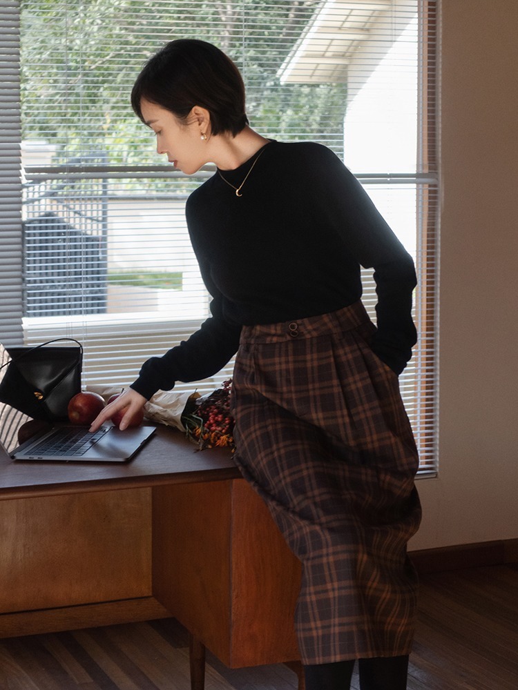 博主|冬天不穿“格纹裙”就out了!看潮人这样搭,回头率超高