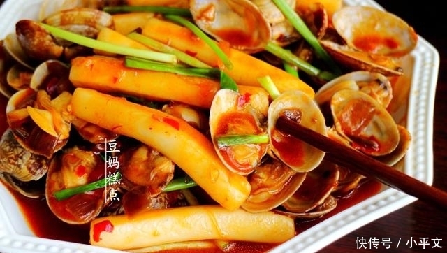 鲜香|蛤蜊炒年糕的做法,不到10分钟就上桌,软糯鲜香,下饭一绝