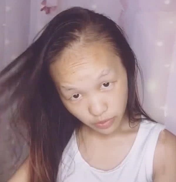 易容术现世|女孩展示最强化妆术,妆后瞬间年轻10岁,网友:易容术现世?