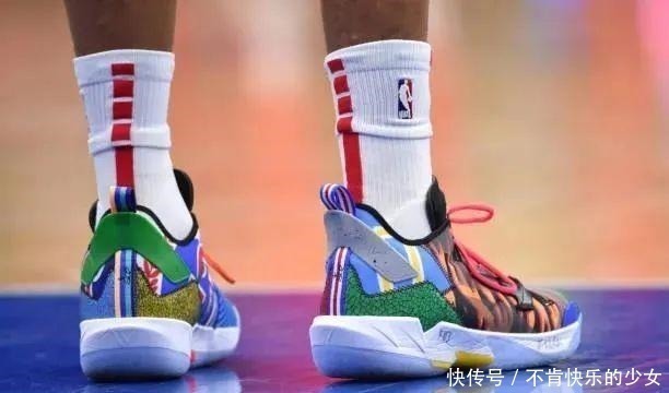 adidas 球星上脚|巴特勒上脚新配色!塔图姆这双骚气!