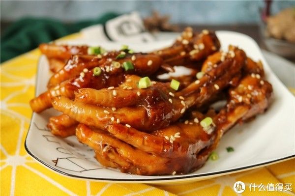 懒人最爱的吮指鸡爪，秘制配方零失败，过年多做点太受欢迎啦