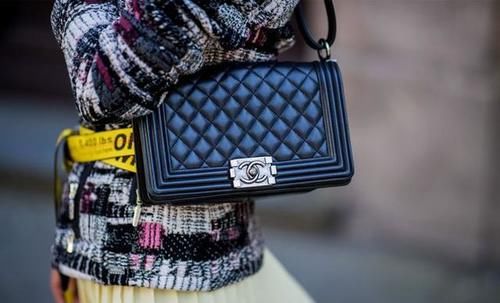 香奈儿Chanel有哪些经典款包包是保值的?
