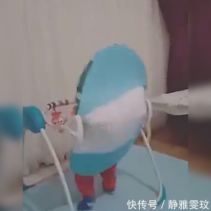 技能|萌娃因自己哄自己睡觉火了,网友这可是高级技能,赶紧学起来