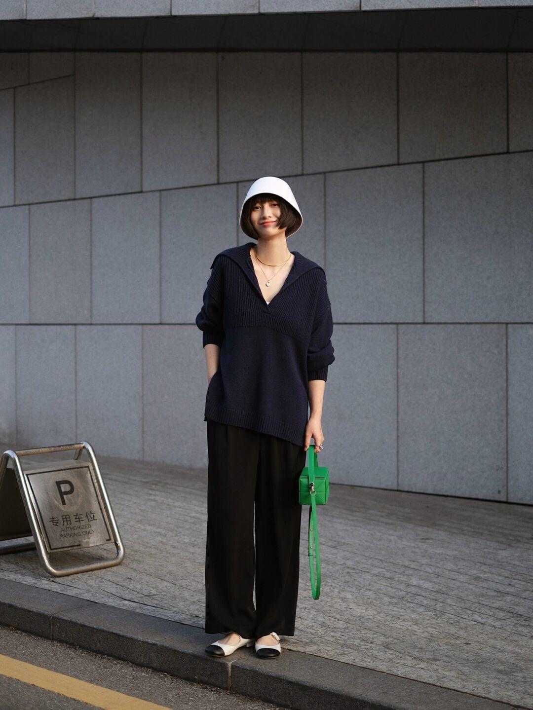 黑丝 出门聚会怎么穿?这四款心机造型,时髦个性又有腔调,咋穿都出彩