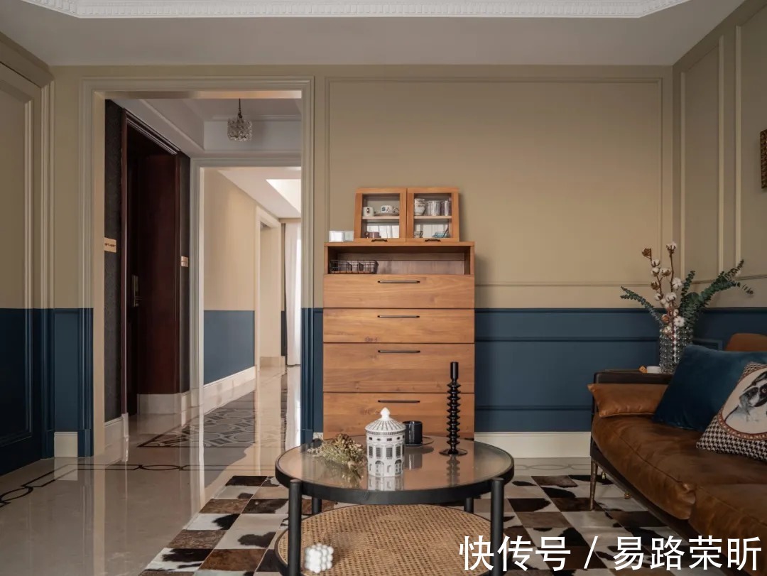 住所|把屋主中意的颜色通通搬到家中,塑造出一个时尚又颇具复古气息的高级感住所