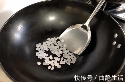炒糖色时,加冷水还是热水老师傅无意说漏嘴,难怪每次都发苦