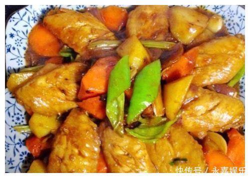 看着很解馋的下饭菜,色香味俱全,越吃越美,家人对此百吃不厌!