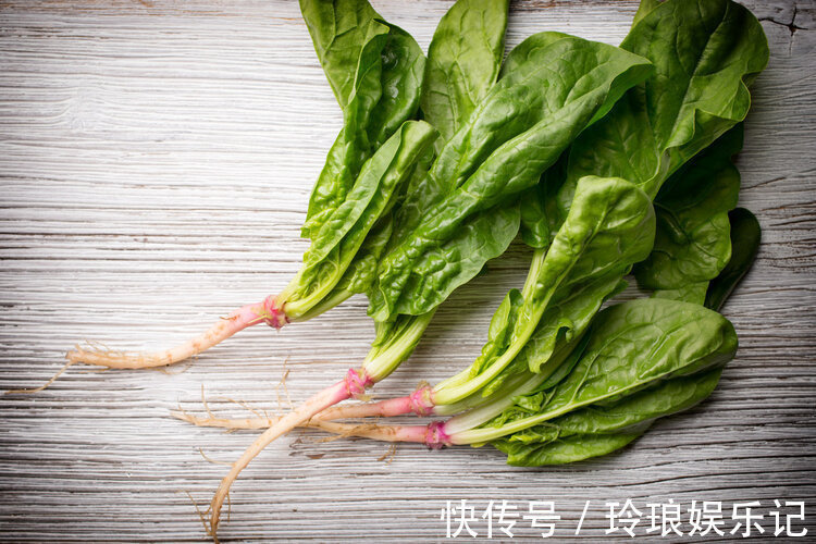 芹菜|洋葱能降血压?错了!医生坦言:做好2件事,高血压跟你说拜拜