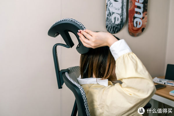 脚托|贴得紧,撑得住,工作一天不再腰酸背痛!达宝利 Ergosmart 精英版人体工学椅分享