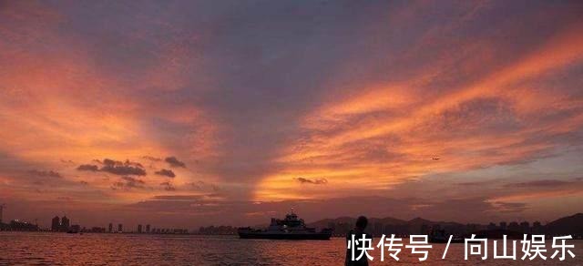 苏东坡@一上联“醉汉骑驴,颠头簸脑算酒帐”,苏东坡下联,堪称经典!