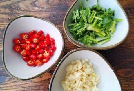 冬天，要多吃的肉，比猪肉低脂比牛肉鲜香，这做法简单还解馋