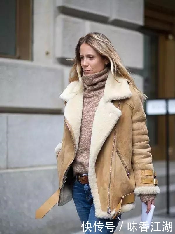 今年最火高领毛衣+大衣，才是秋冬绝配！