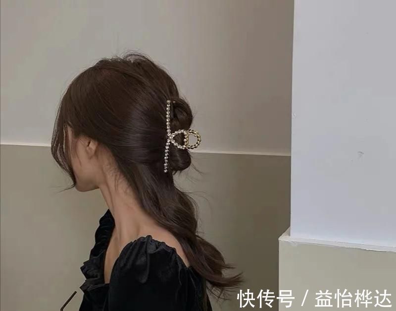 头发|别再披头散发了,今年流行这些“盘发”,优雅精致又时尚